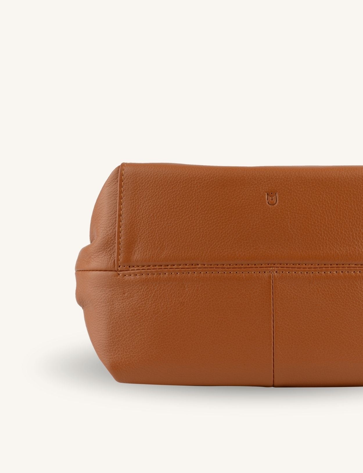 Betty - Bowler bag